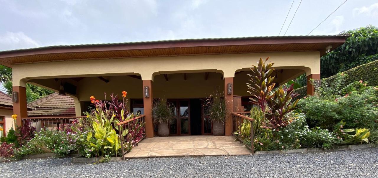 Ahadi Lodge Arusha Exterior foto